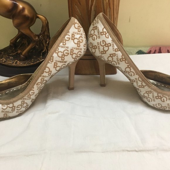 Unused BCBGirls Elani Peep Toe Heels - Picture 4 of 15
